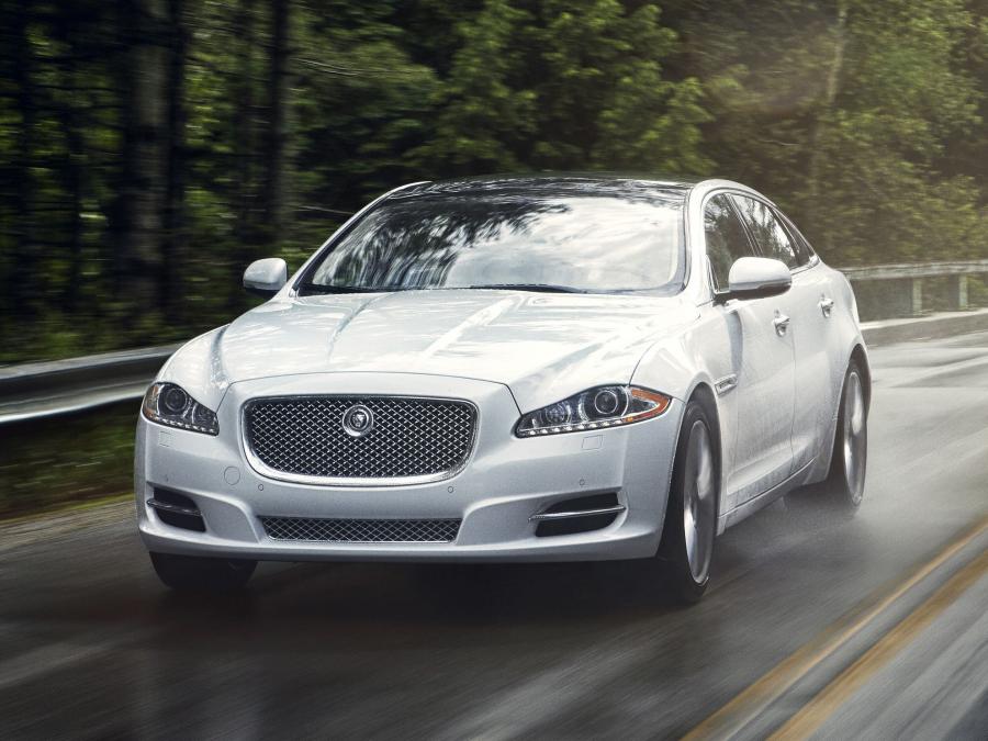  Jaguar XJL AWD 2012 года  (US) (фото 1 из 2)